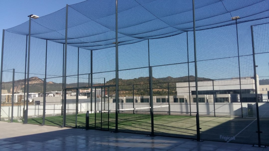 nättak till padelbanor unisport