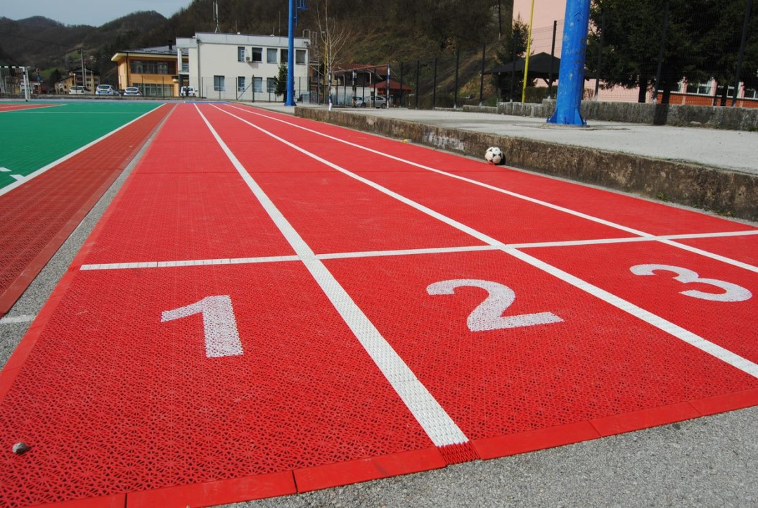 running track unisport bergo